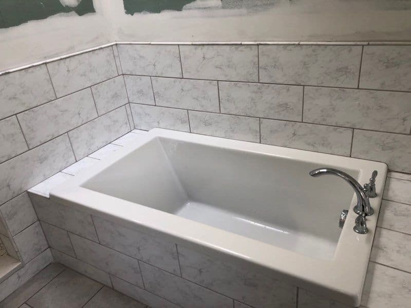 Rectangular Bathtub