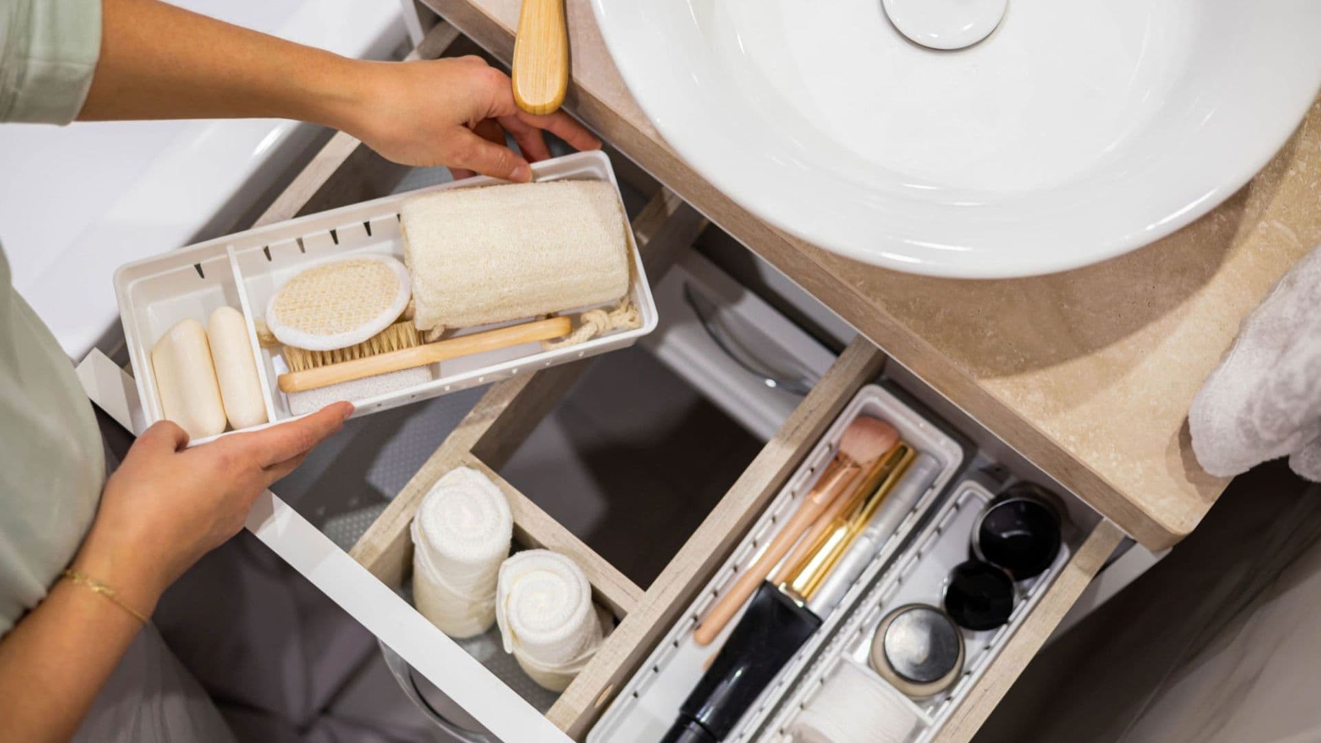 Vanity drawer organizer